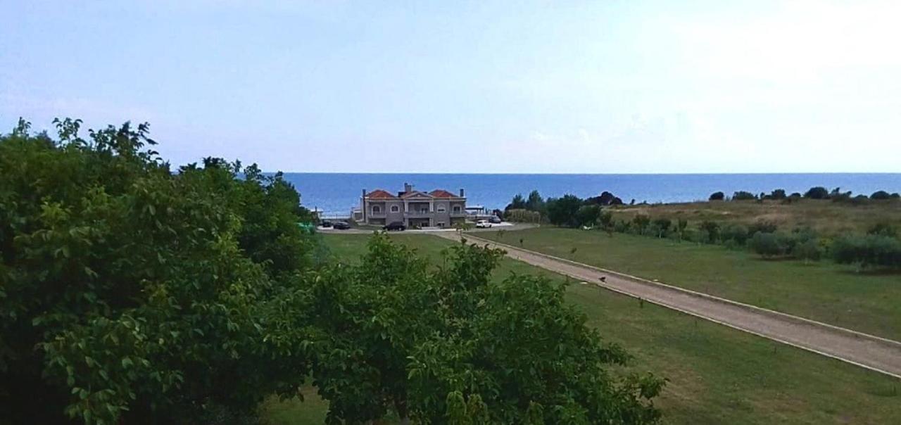 Villa Dimitri - Seaview Apartment Александроуполис Экстерьер фото